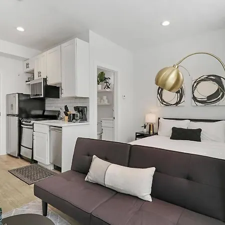 Nice & Comfy Studio Apt Close To Shops & Dining - Montrose 210 & 212